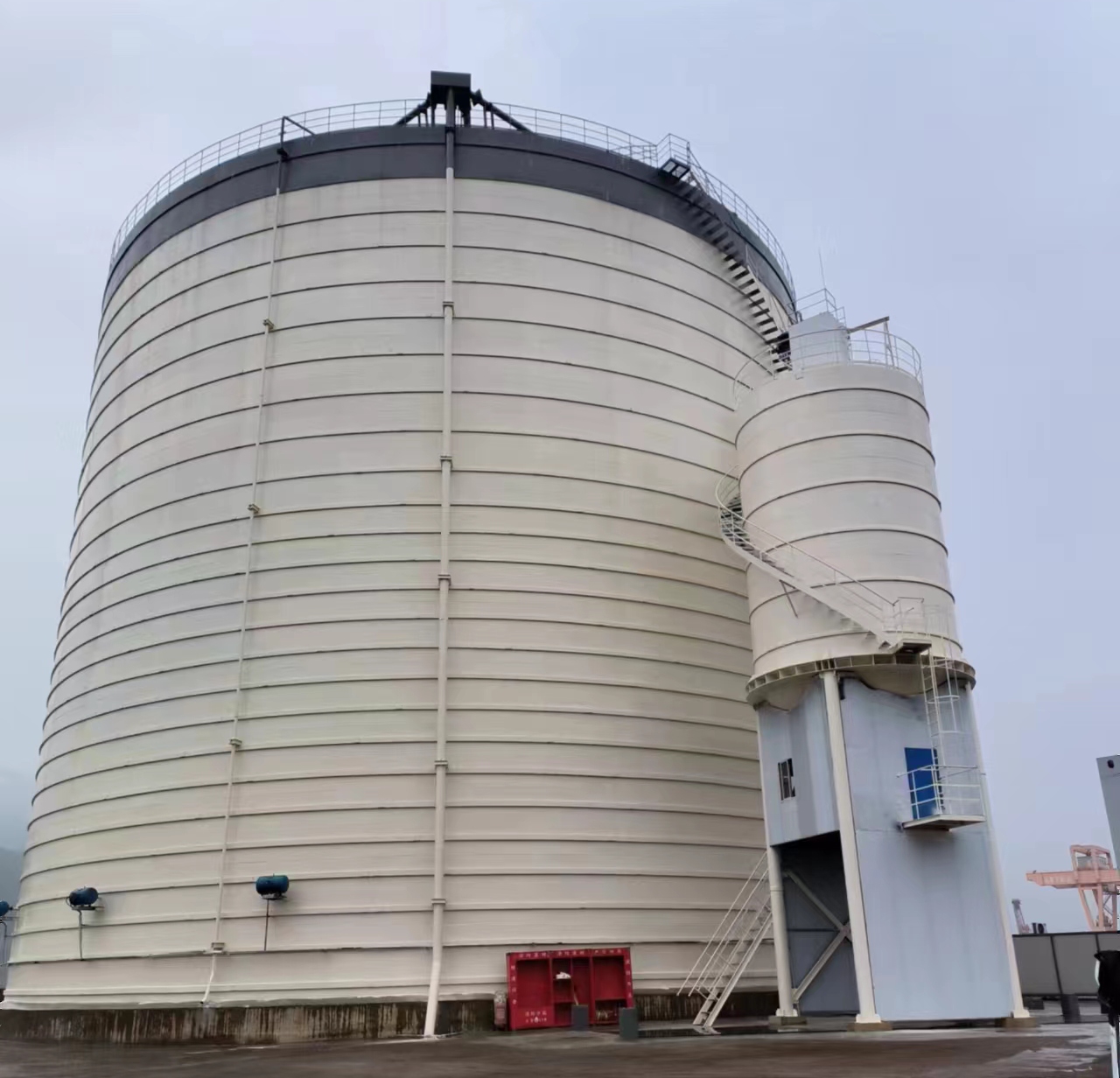 滨海10万吨水泥钢板库